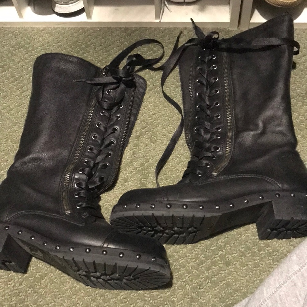 Dkny combat boots 6.5